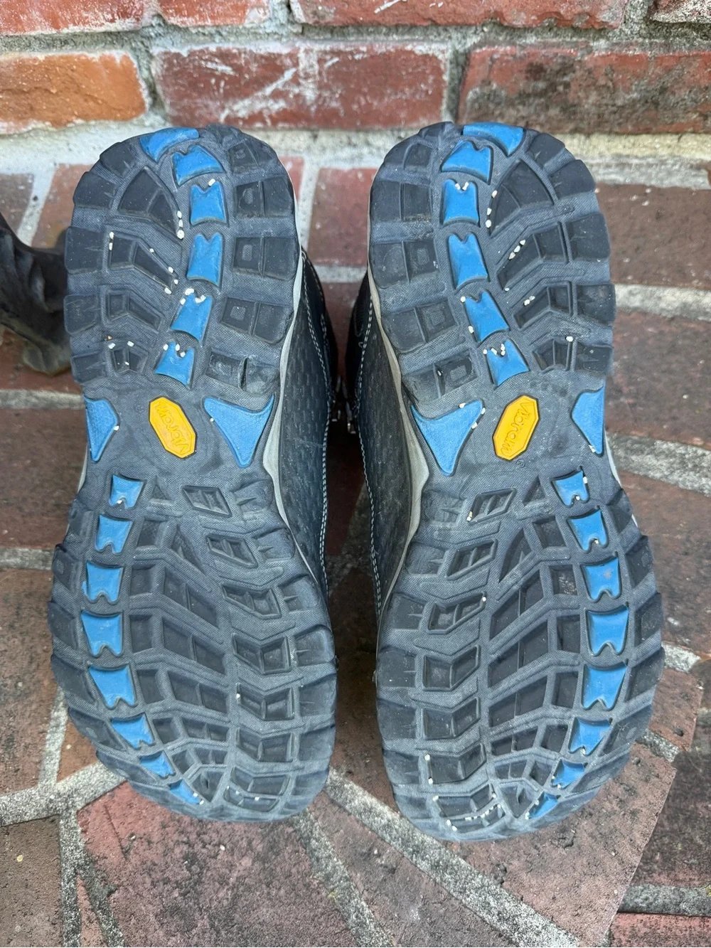 Men’s Eddie Bauer Mountain Ops Hiking Boots